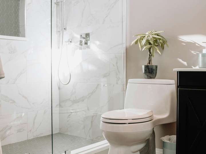 Bathroom remodeling craftsmanship in Champaign IL